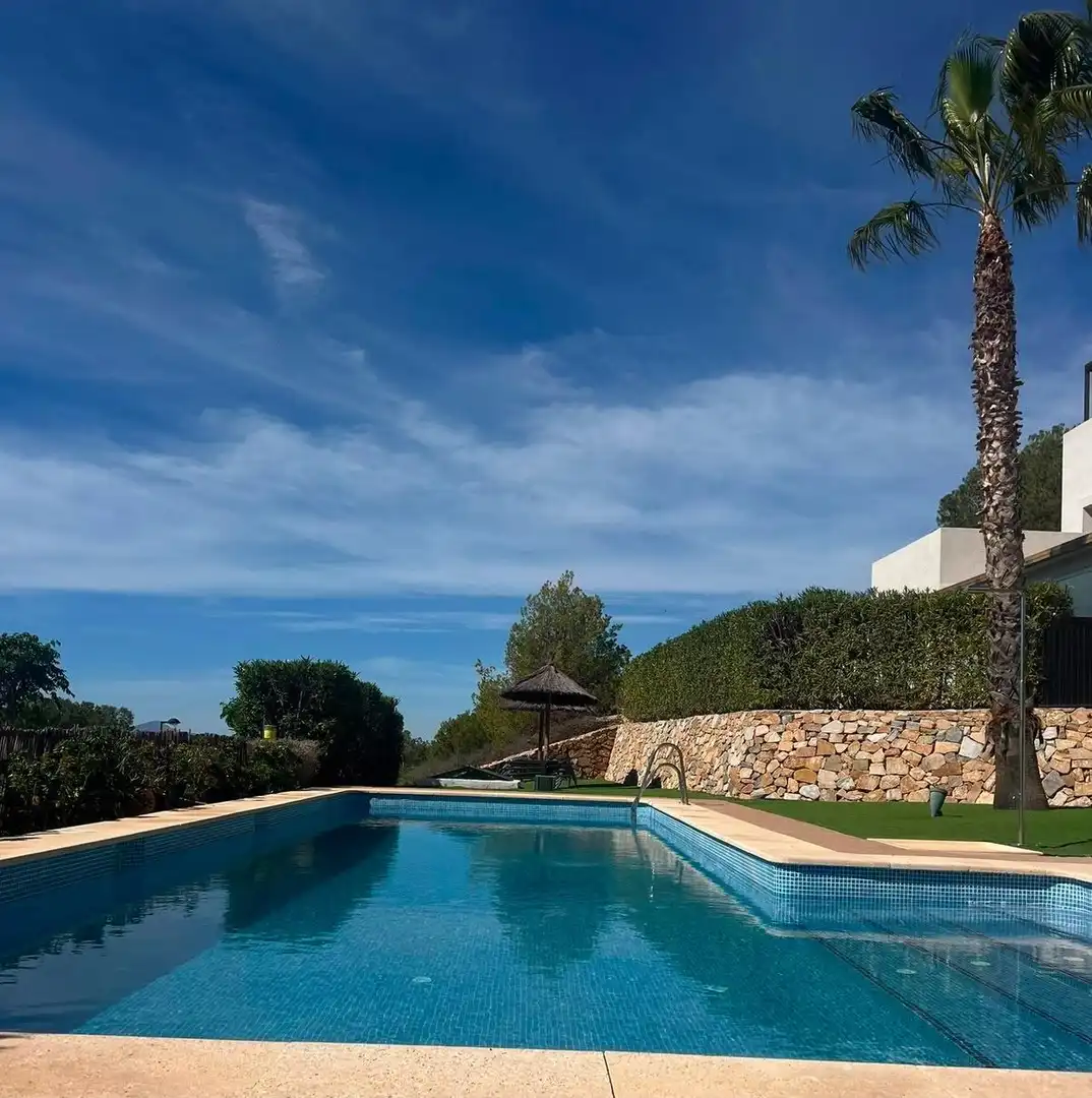 Piscina de Casa o xalet en venda en Murcia amb Aire condicionat, Terrassa i Moblat