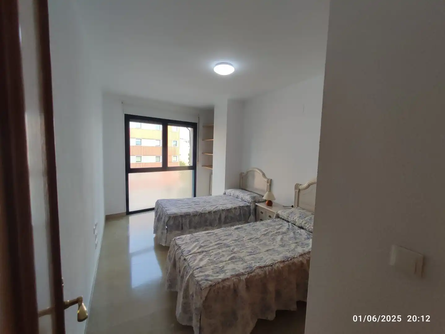 Habitación de Piso de alquiler en Granada con Aire acondicionado, Calefacción y Jardín privado