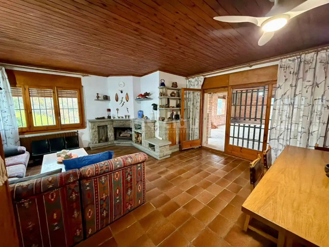 Sala d'estar de Casa o xalet en venda en Tavèrnoles amb Jardí privat i Terrassa
