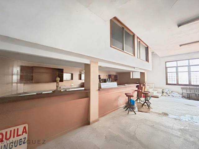 Local comercial en Venta en Teis