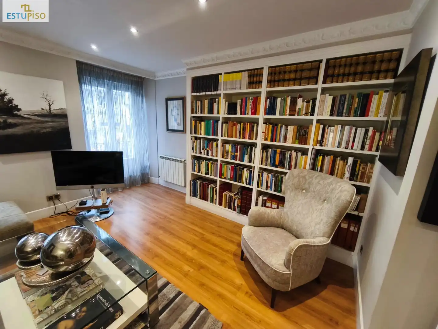 Sala de estar de Piso en venta en Vitoria - Gasteiz con Calefacción, Parquet y Terraza