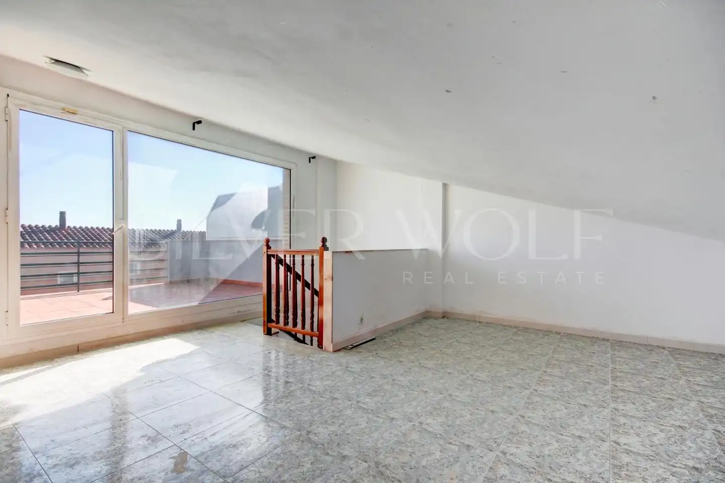 Einfamilien-Reihenhaus zum Verkauf in Viladecans mit Heizung, Privatgarten und Terrasse