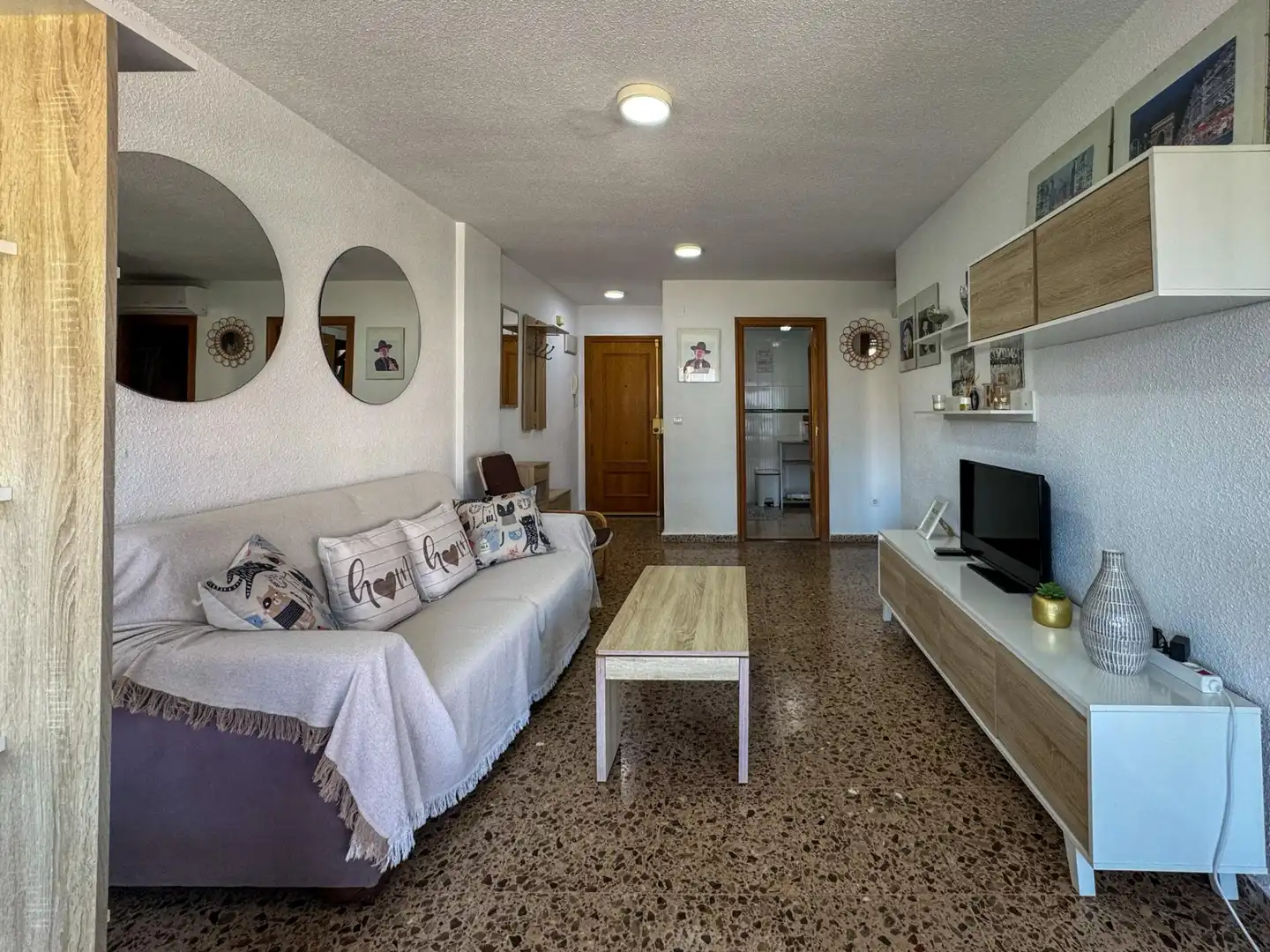 Sala d'estar de Pis de lloguer en Alicante / Alacant amb Aire condicionat, Moblat i Balcó