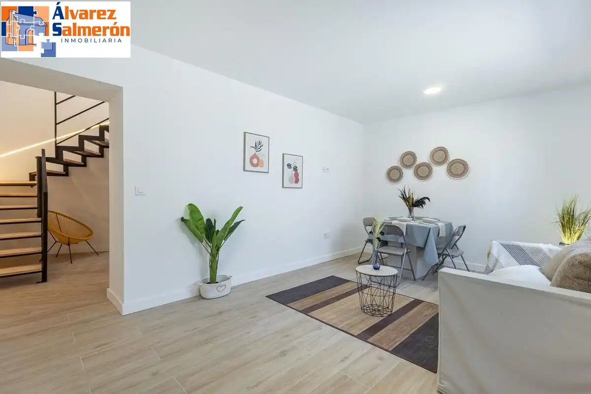 Adosado con terraza en venta en Chauchina