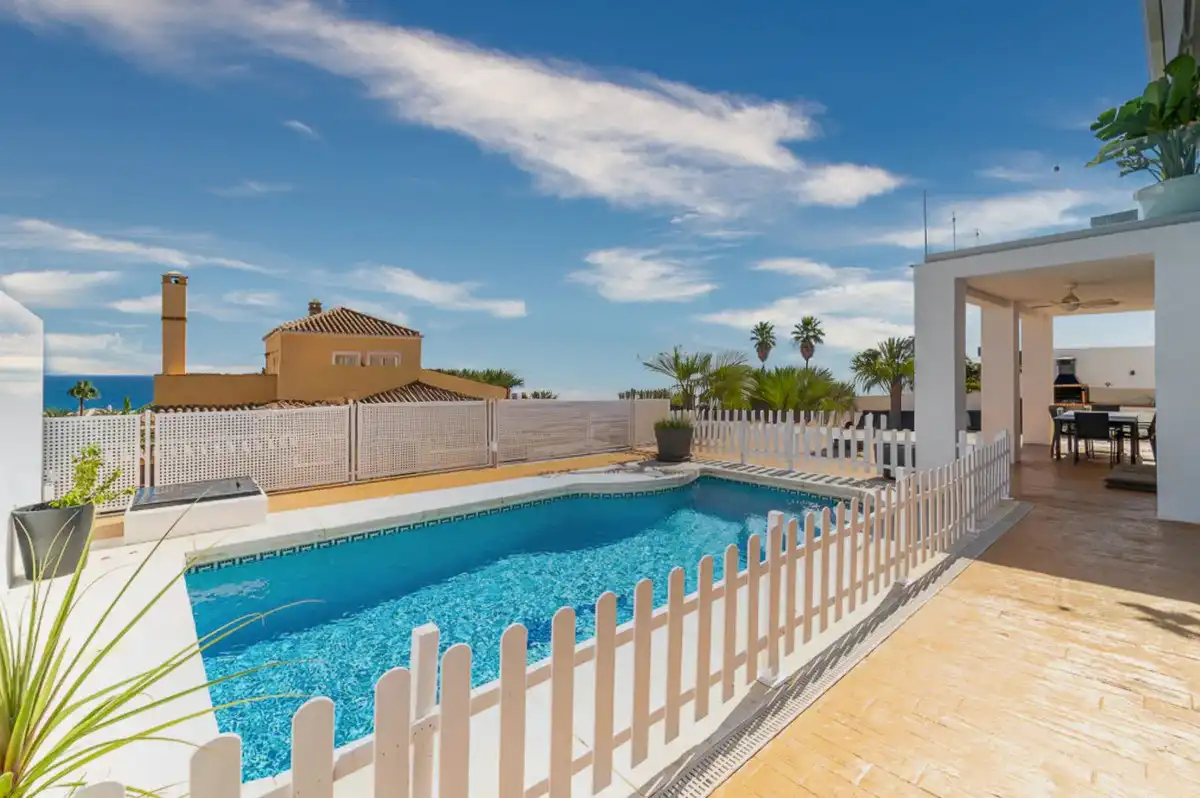 Villa con piscina in vendita a Playa Bahía Dorada, imagen 5