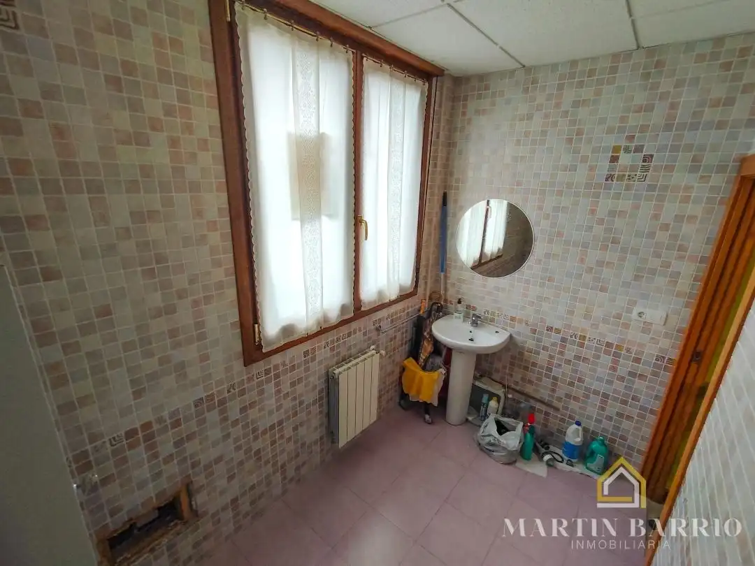 Baño de Local de alquiler en Muskiz con Aire acondicionado
