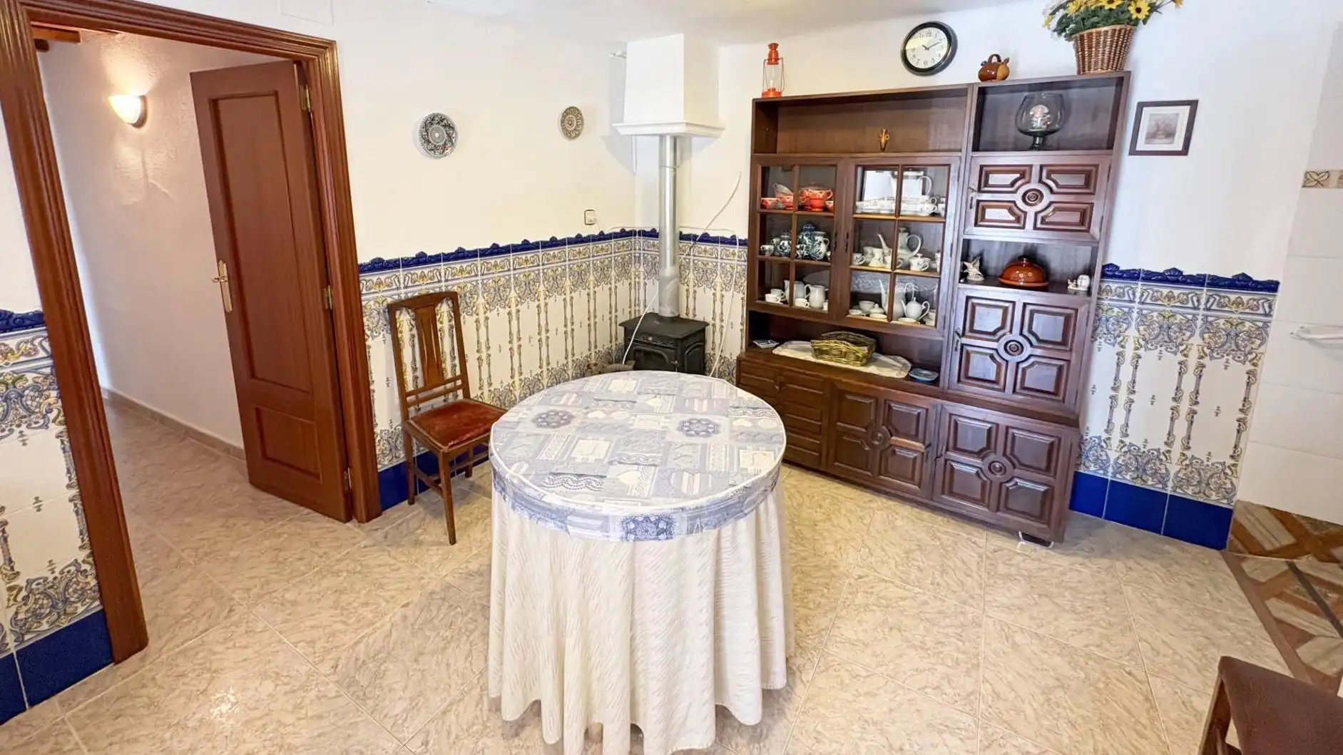 Cuina de Casa o xalet en venda en Pedrosillo de los Aires amb Calefacció i Moblat
