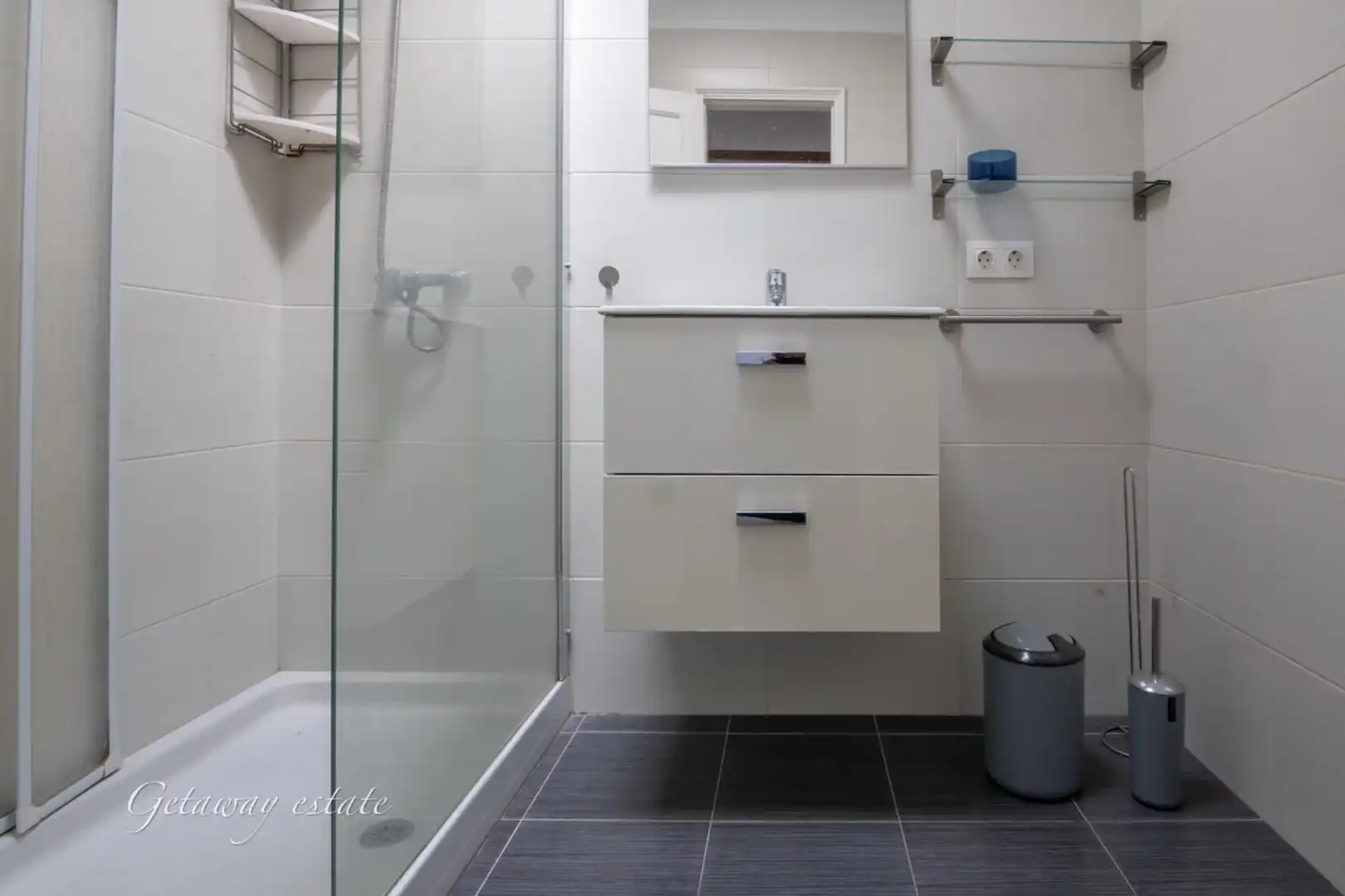 Bathroom of Apartments for rent in San Bartolomé de Tirajana  with Air Conditioner, Private garden and Furnished