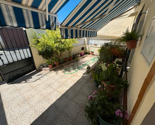 Terrassa de Casa o xalet en venda en Villanueva del Río y Minas amb Jardí privat, Terrassa i Moblat