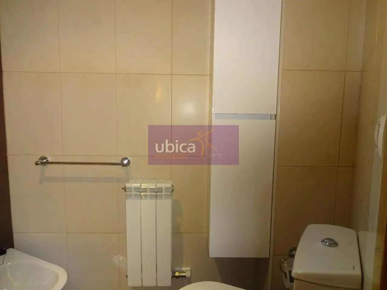 Baño de Piso de alquiler en O Porriño   con Calefacción, Trastero y Amueblado