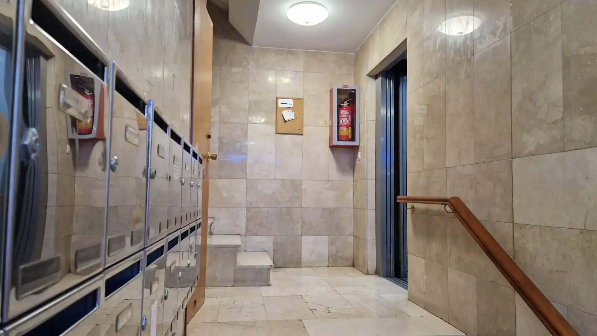 Apartament de lloguer en A Coruña Capital  amb Parquet, Forn i Rentadora