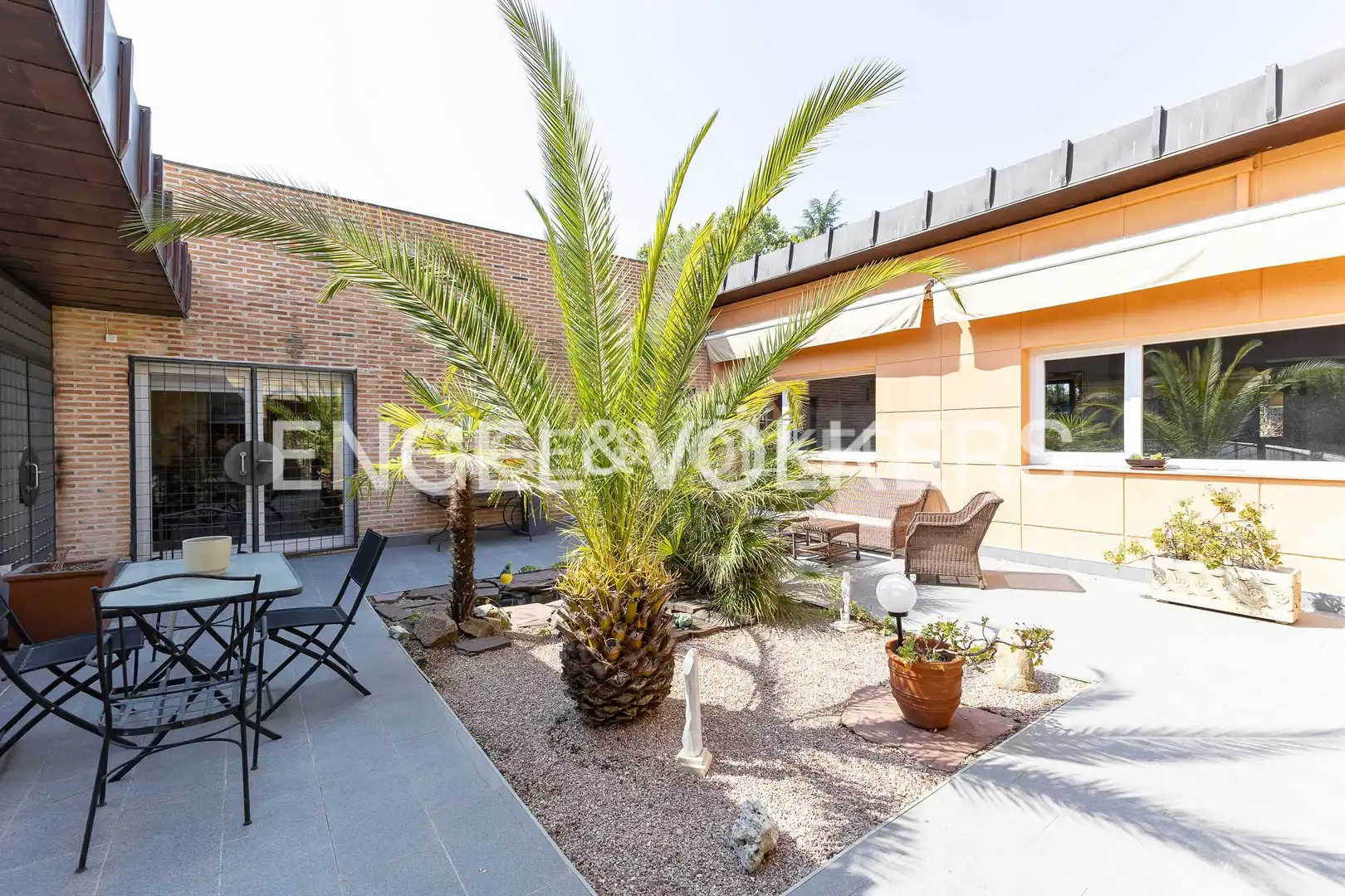 Terrace of Houses for sale in Majadahonda  with Air Conditioner, Heating and Private garden