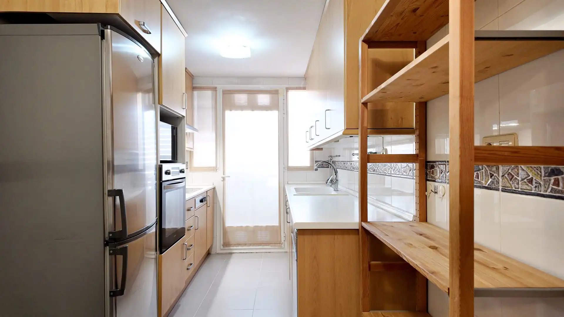 Kitchen of Flat for rent in Valencia  with Air Conditioner, Heating and Terrace