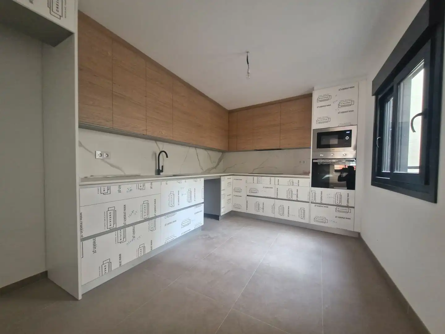 Cocina de Piso en venta en La Selva del Camp con Aire acondicionado y Calefacción