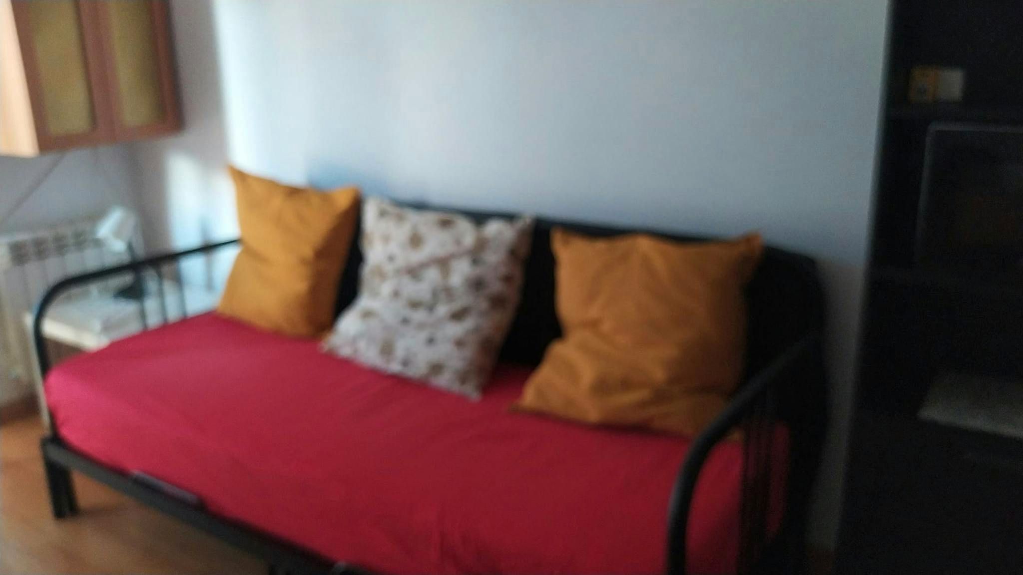 Bedroom of Flat to rent in  Madrid Capital  with TV and Pets allowed