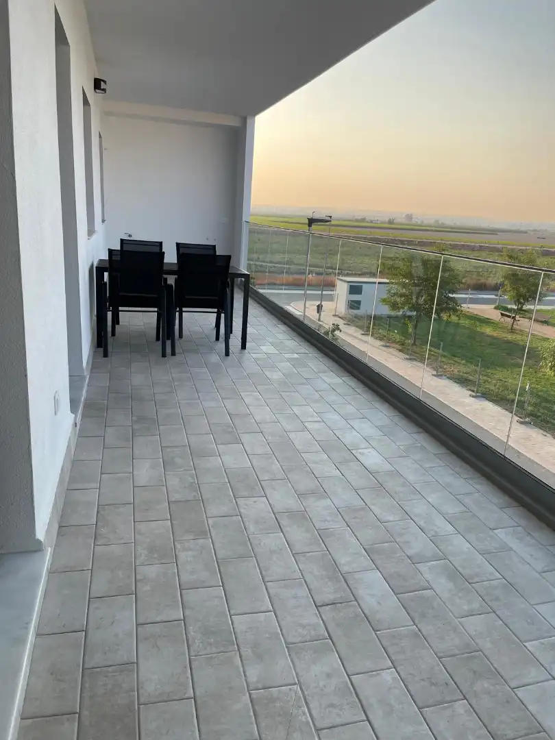 Terrasse von Wohnung zur Miete in La Rinconada mit Klimaanlage, Heizung und Terrasse