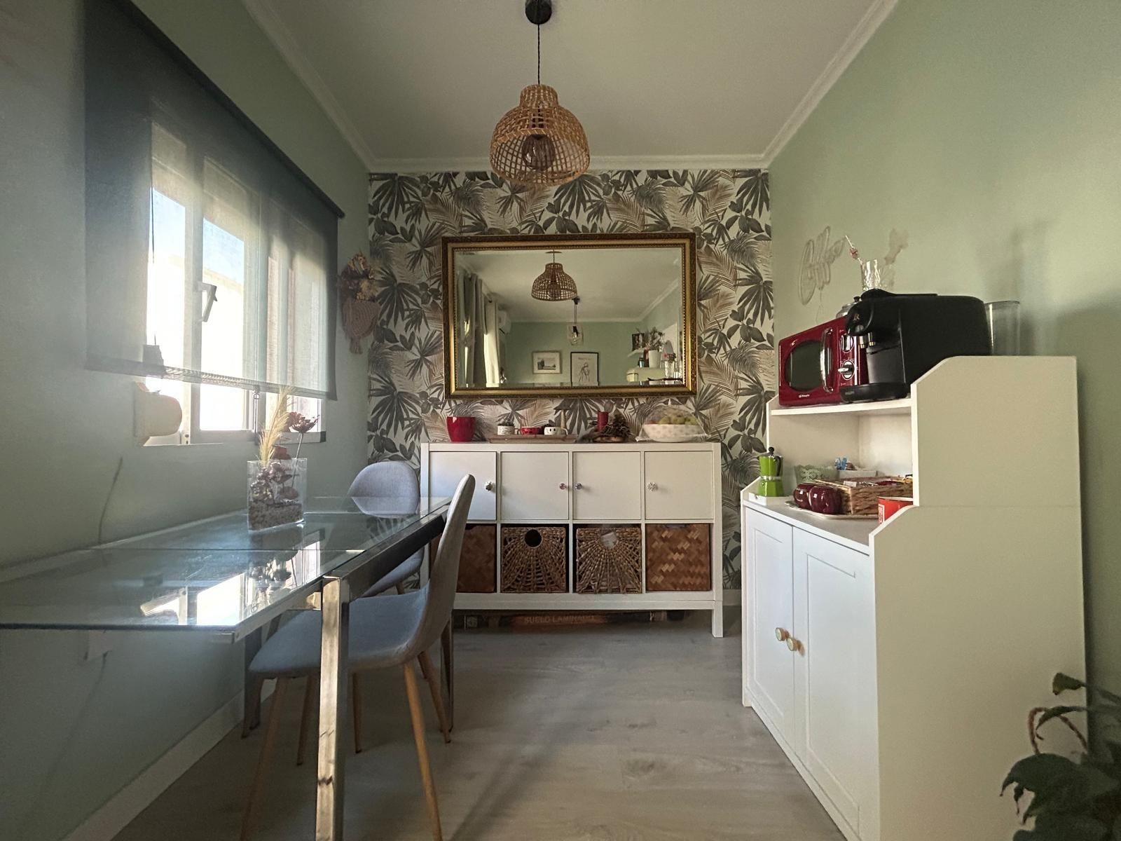 Comedor de Piso en venta en  Cádiz Capital con Calefacción y Balcón
