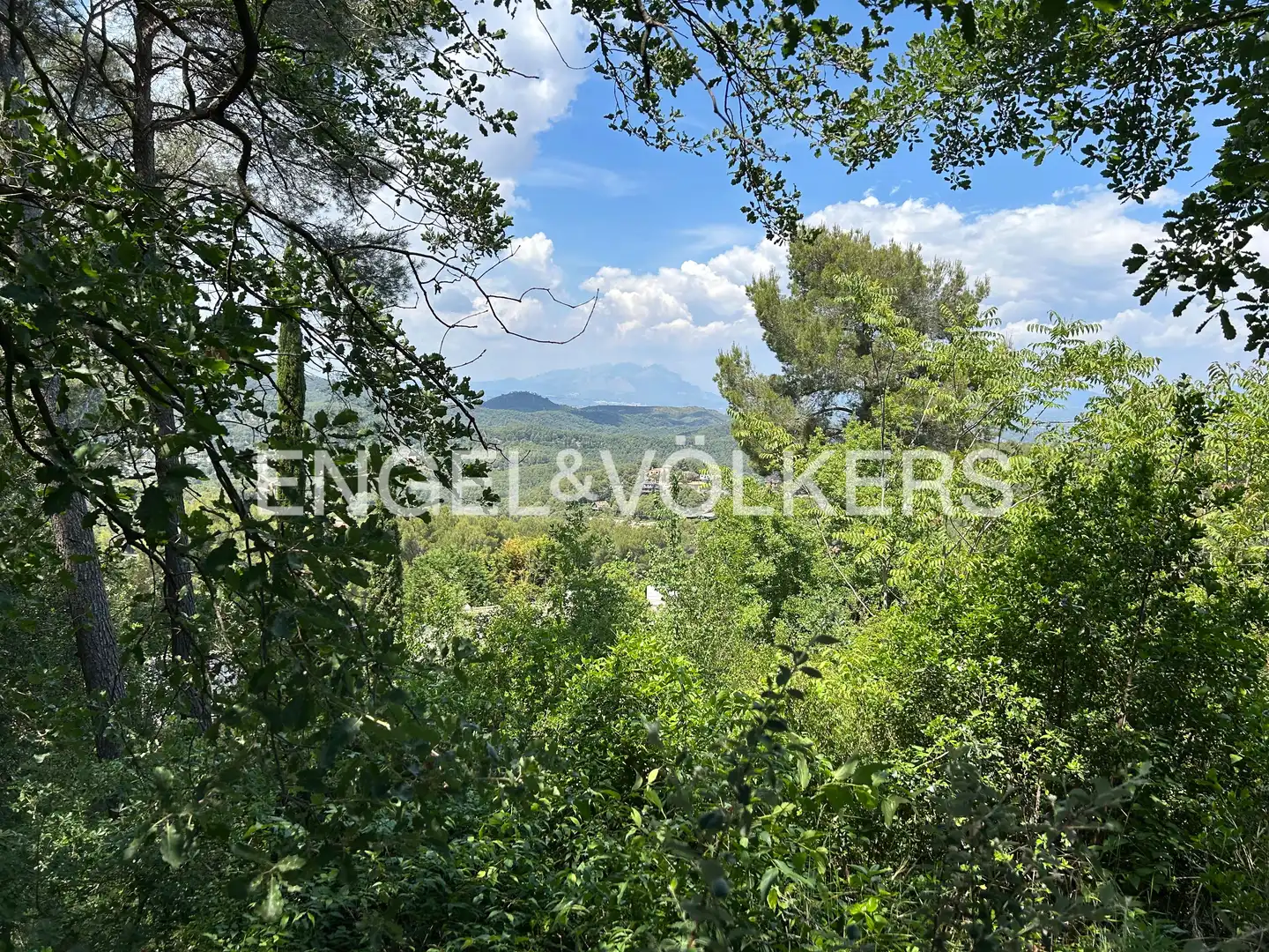 Wohnbaugrundstück zum Verkauf in Corbera de Llobregat, imagen 5