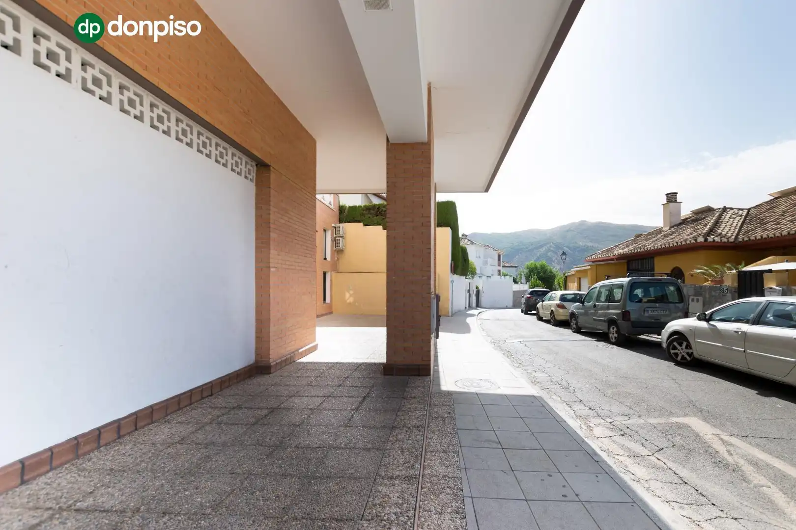 Business premises for sale in Calle JULIO CESAR, imagen 2