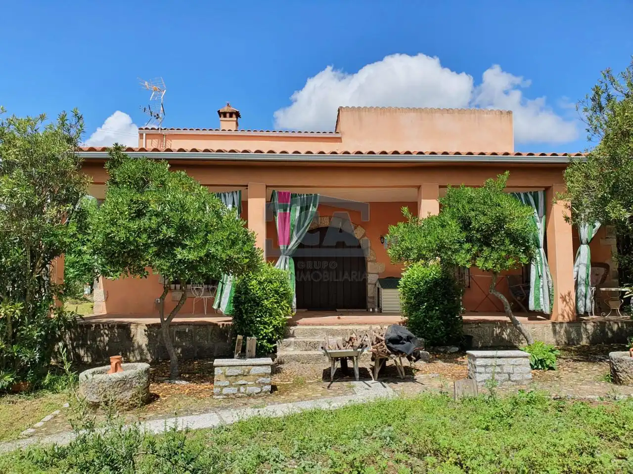 Chalet con piscina en venta en POLIGONO 25, LA GRANJA