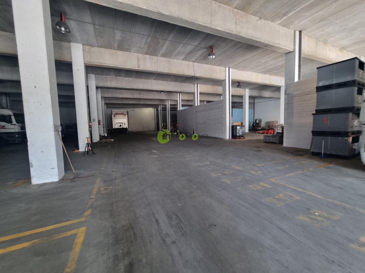 Parking of Industrial buildings for sale in Mos