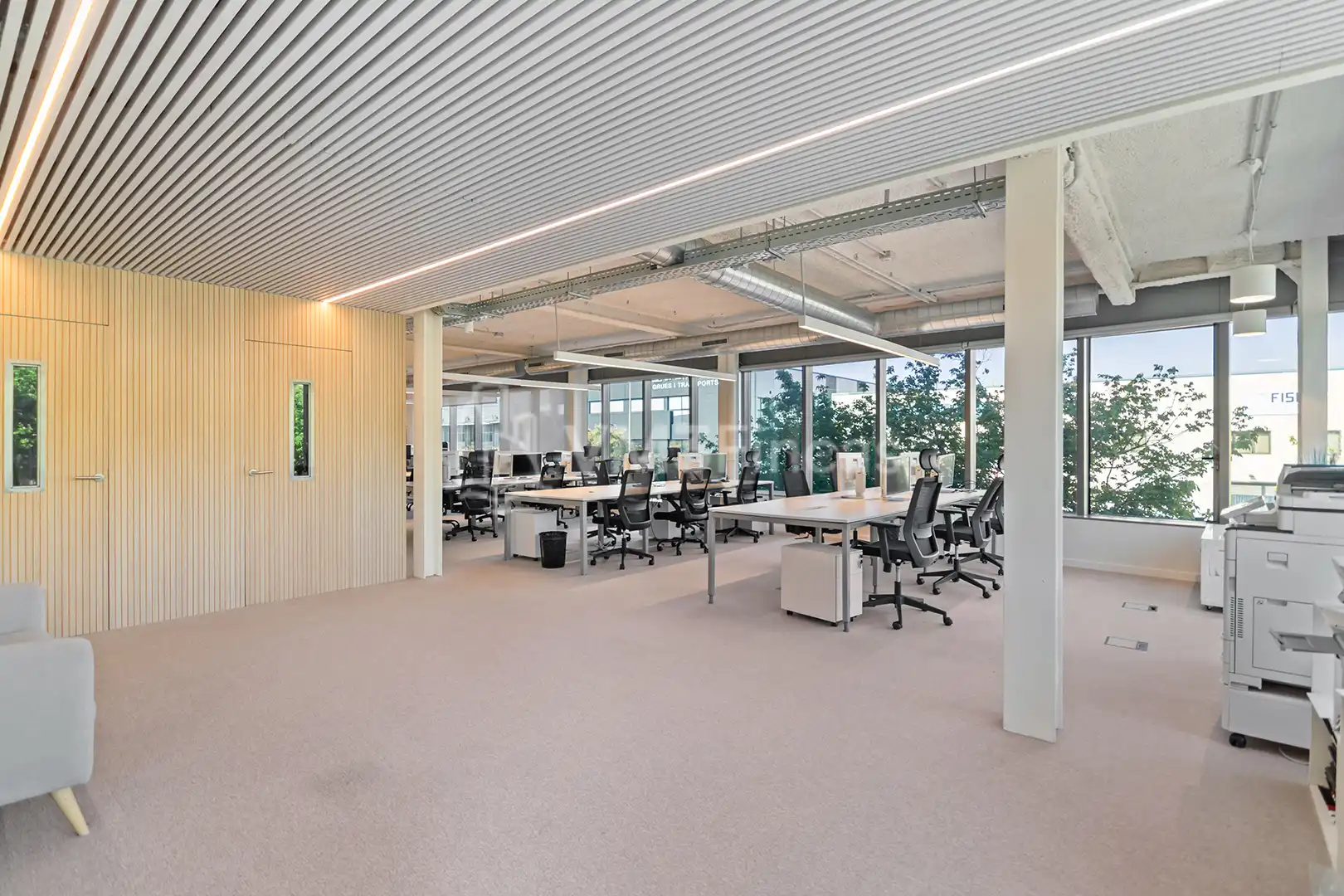 Oficina de lloguer a Carrer Albert Einstein, Almeda - El Corte Inglés