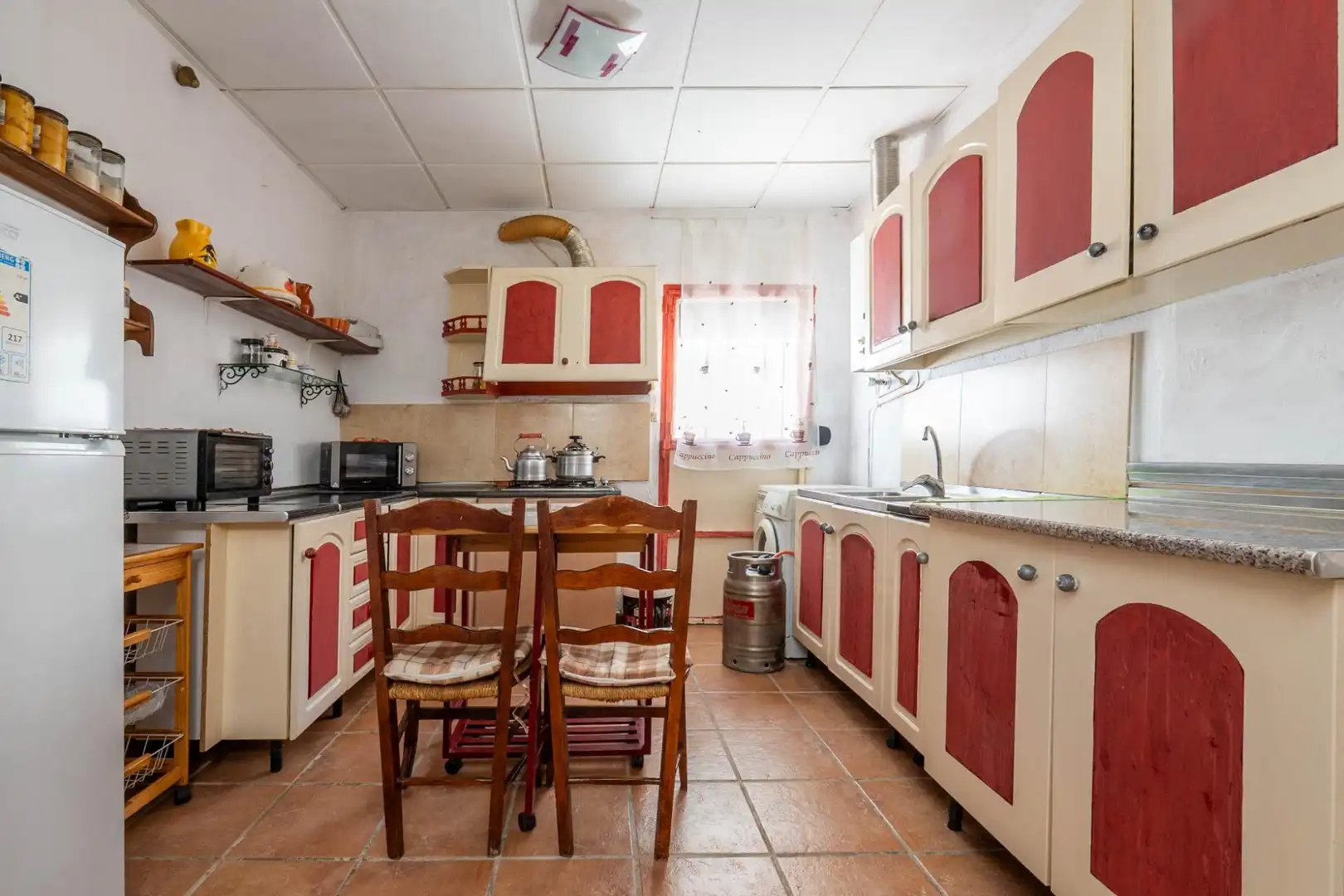 Cocina de Finca rústica en venta en Caniles