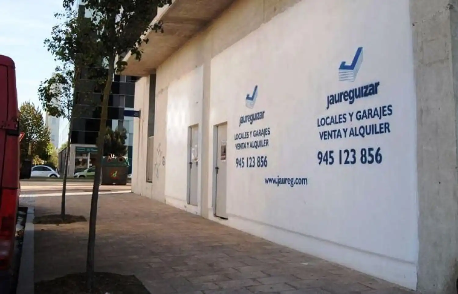 Vista exterior de Local en venda en Vitoria - Gasteiz