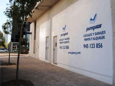 Local comercial en venda a Sofia Erreginaren Hiribidea 3