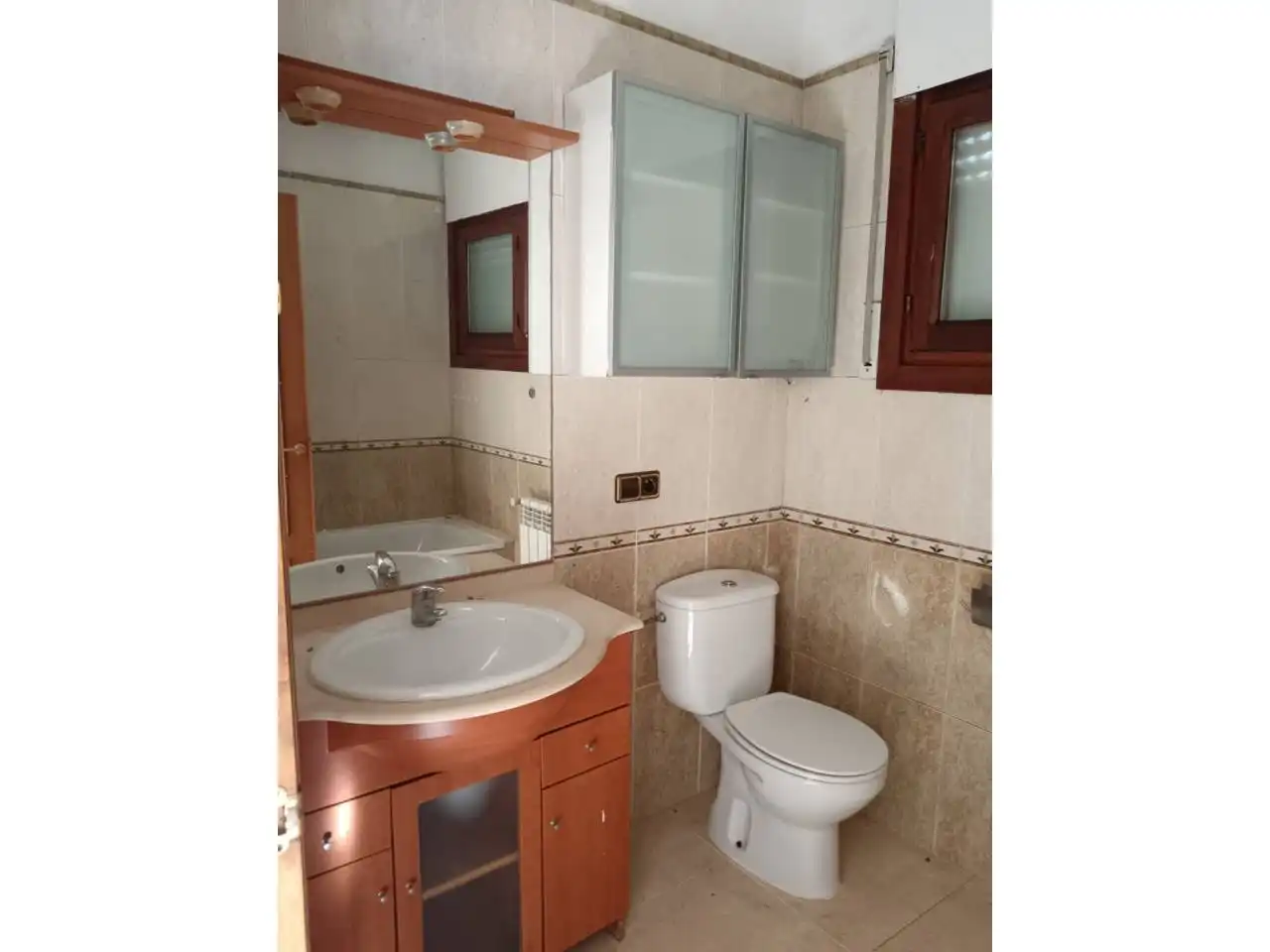Baño de Casa o chalet en venta en Olot con Calefacción y Jardín privado