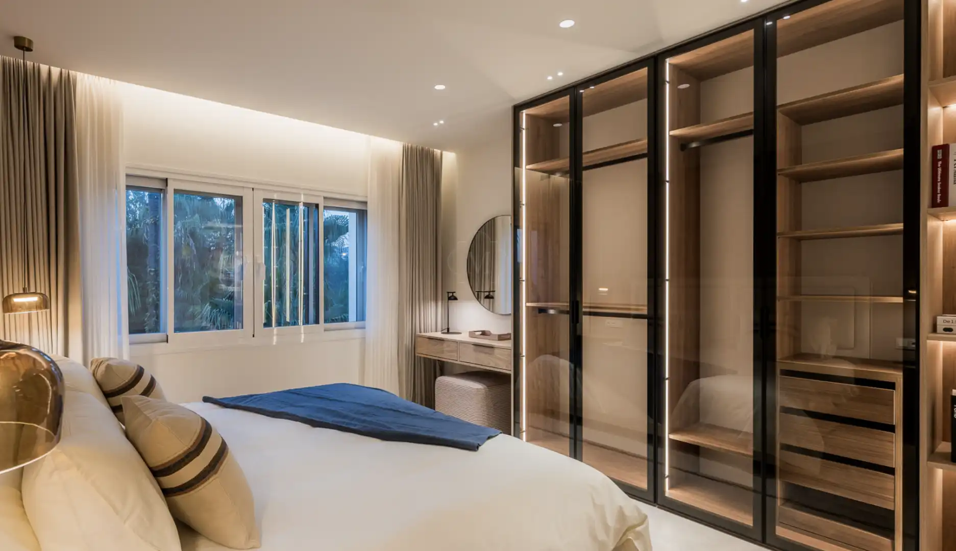 Habitación de Ático en venta en Estepona con Terraza, Piscina y Amueblado