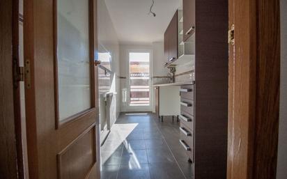 Kitchen of Flat for sale in Campo Real  with Storage room