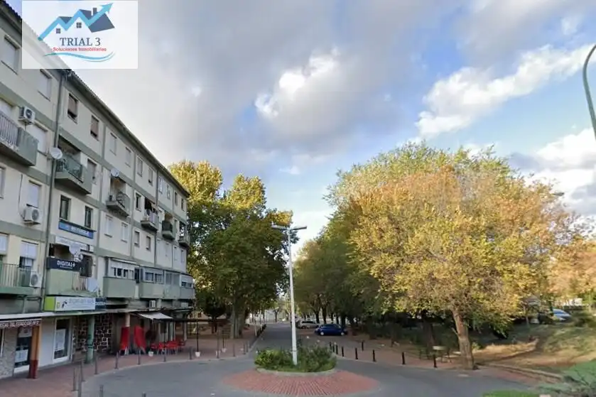 Local comercial en venda a Avenida CIUDAD REAL POL N