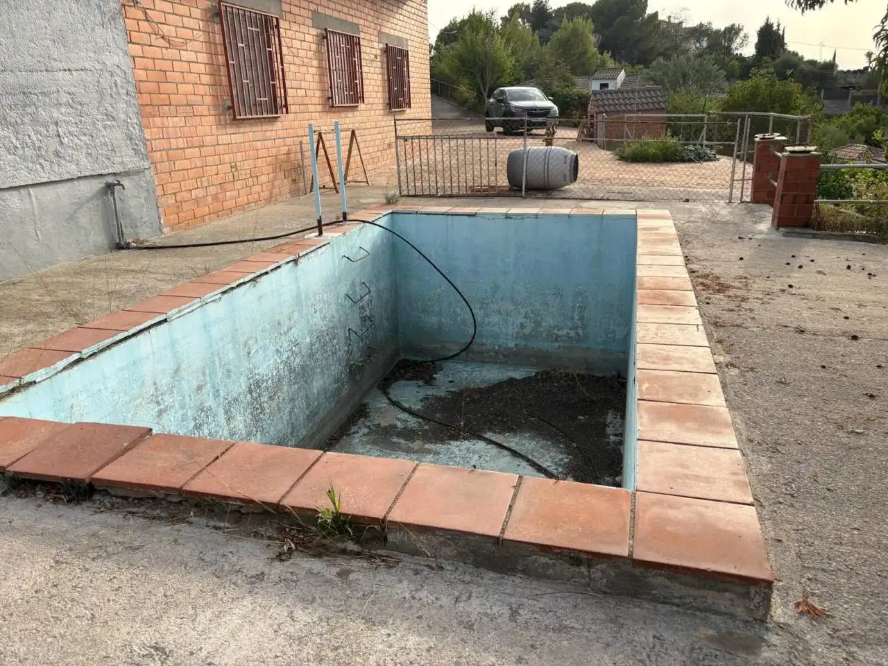Piscina de Casa o xalet en venda en Olesa de Montserrat amb Aire condicionat, Jardí privat i Terrassa
