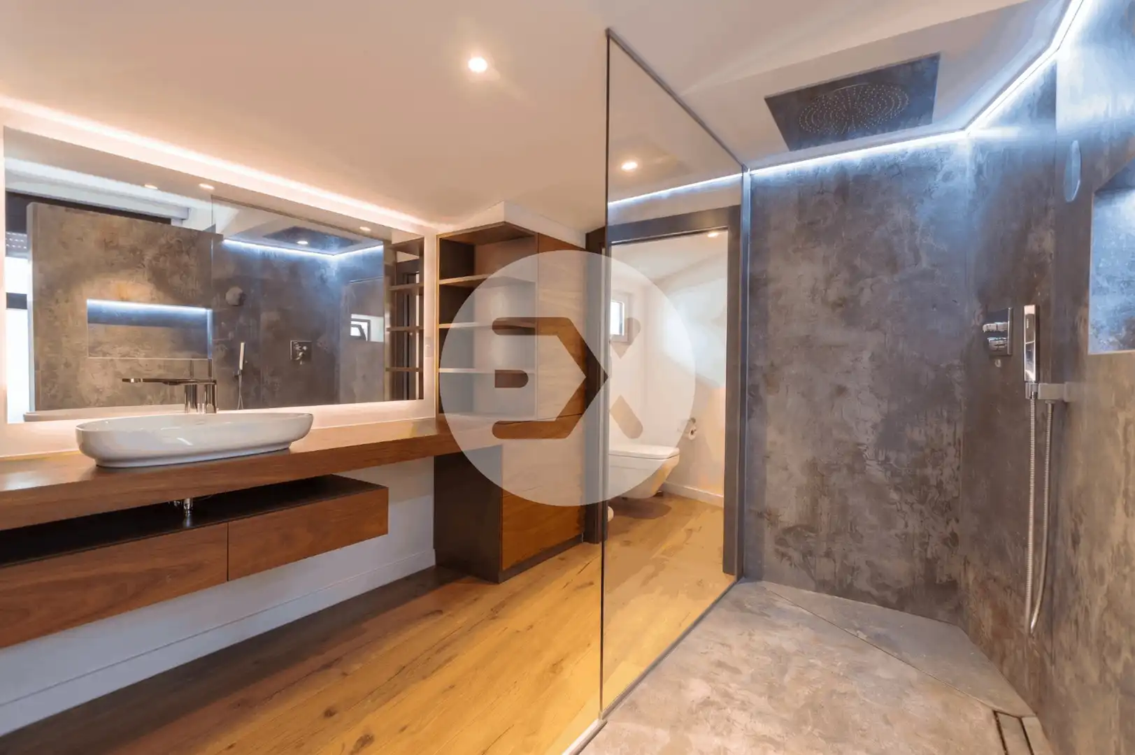 Bathroom of Houses for sale in Castelldefels  with Air Conditioner, Heating and Private garden