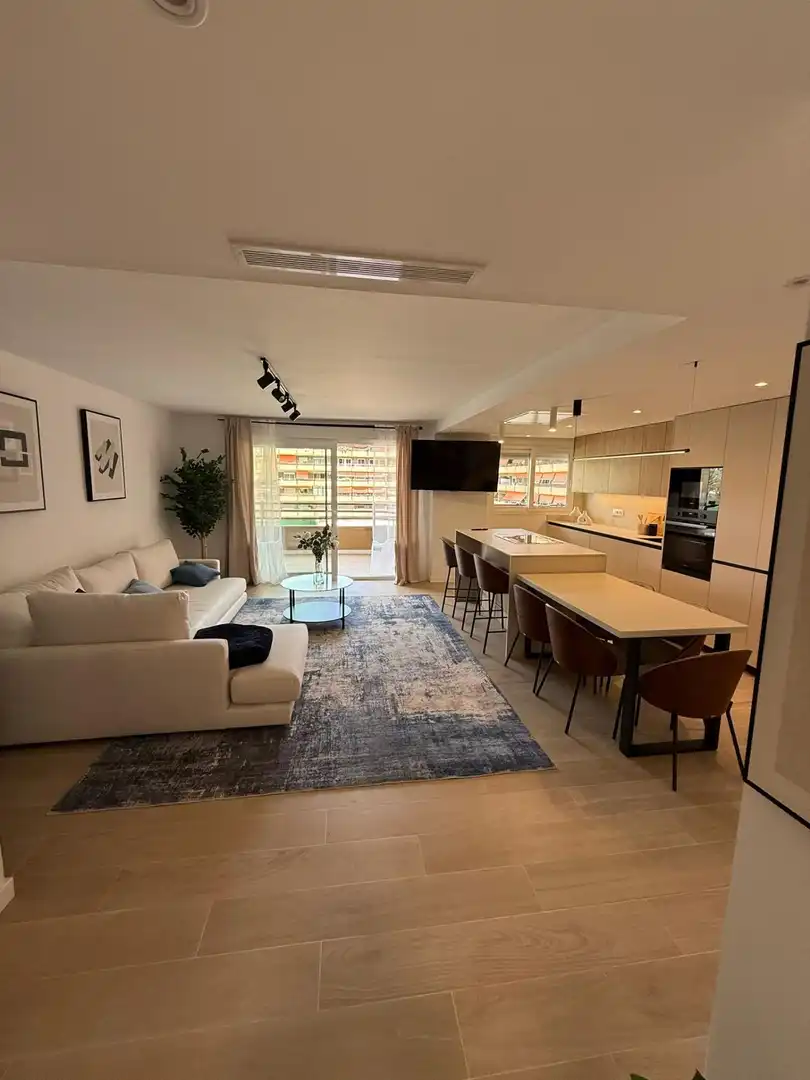 Piso en venta en Calle PIANISTA AMPARO ITURBI, La Creu Coberta