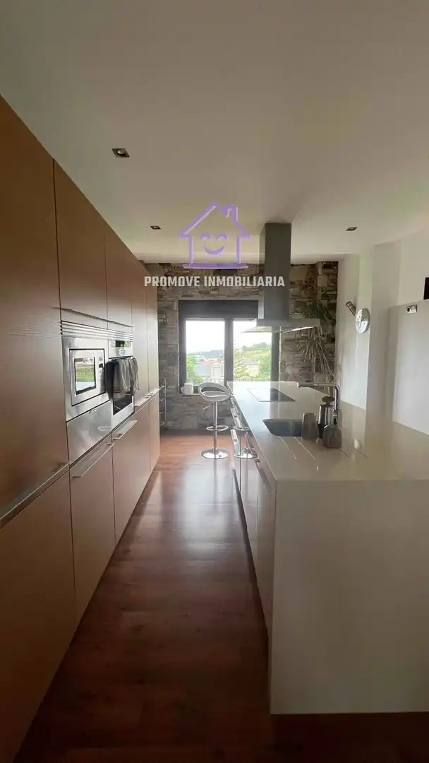 Cocina de Casa o chalet de alquiler en A Coruña Capital  con Terraza y Trastero