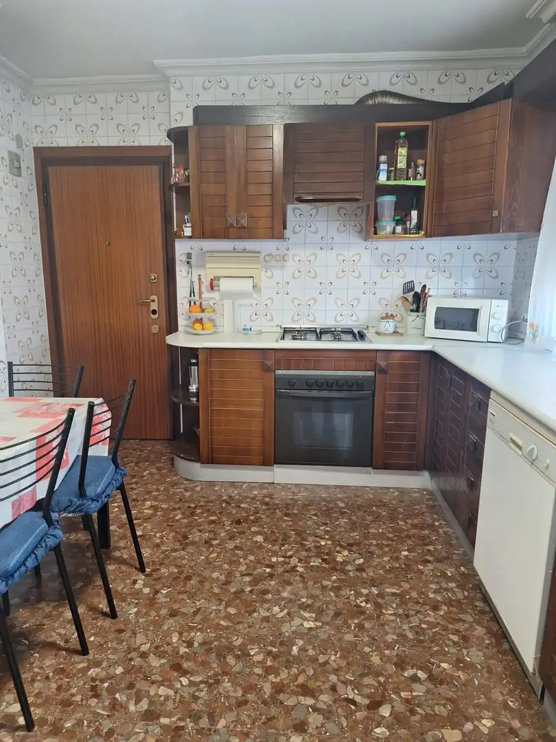 Cuina de Pis de lloguer en Murcia amb Aire condicionat, Moblat i Balcó