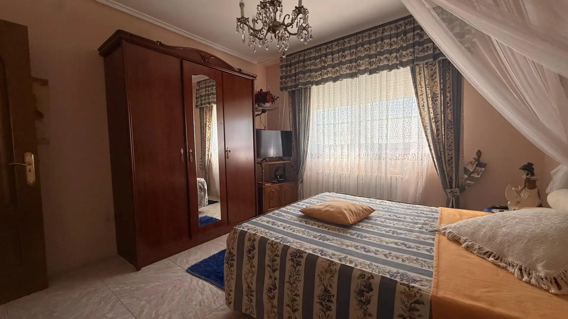 Habitación de Casa o chalet en venta en Leiro con Jardín privado, Terraza y Trastero