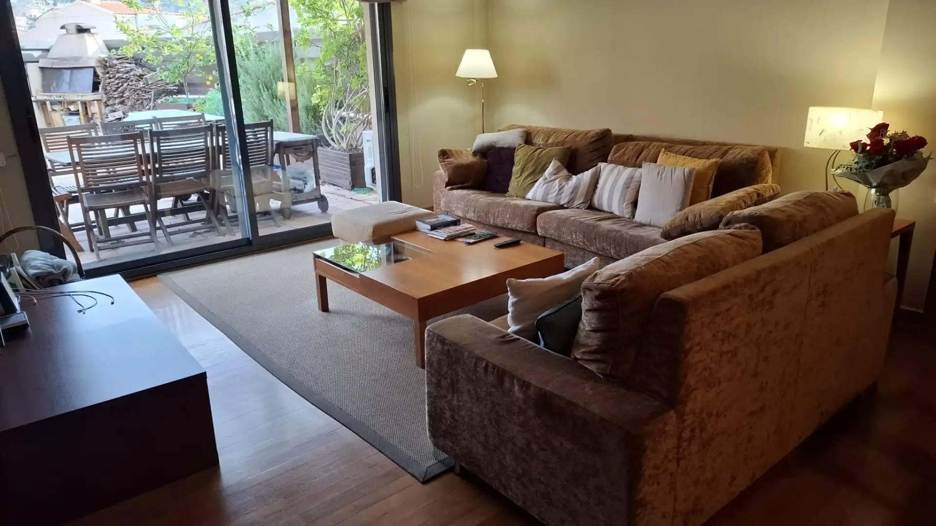 Sala de estar de Casa adosada en venta en Vallirana con Aire acondicionado, Calefacción y Terraza