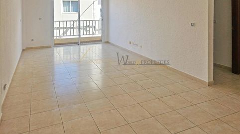 Foto 3 de Apartamento en venta en El Rosal, Cabo Blanco, Arona