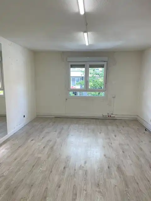 Office space with lift to rent in Calle del Puente Colgante 49, imagen 3