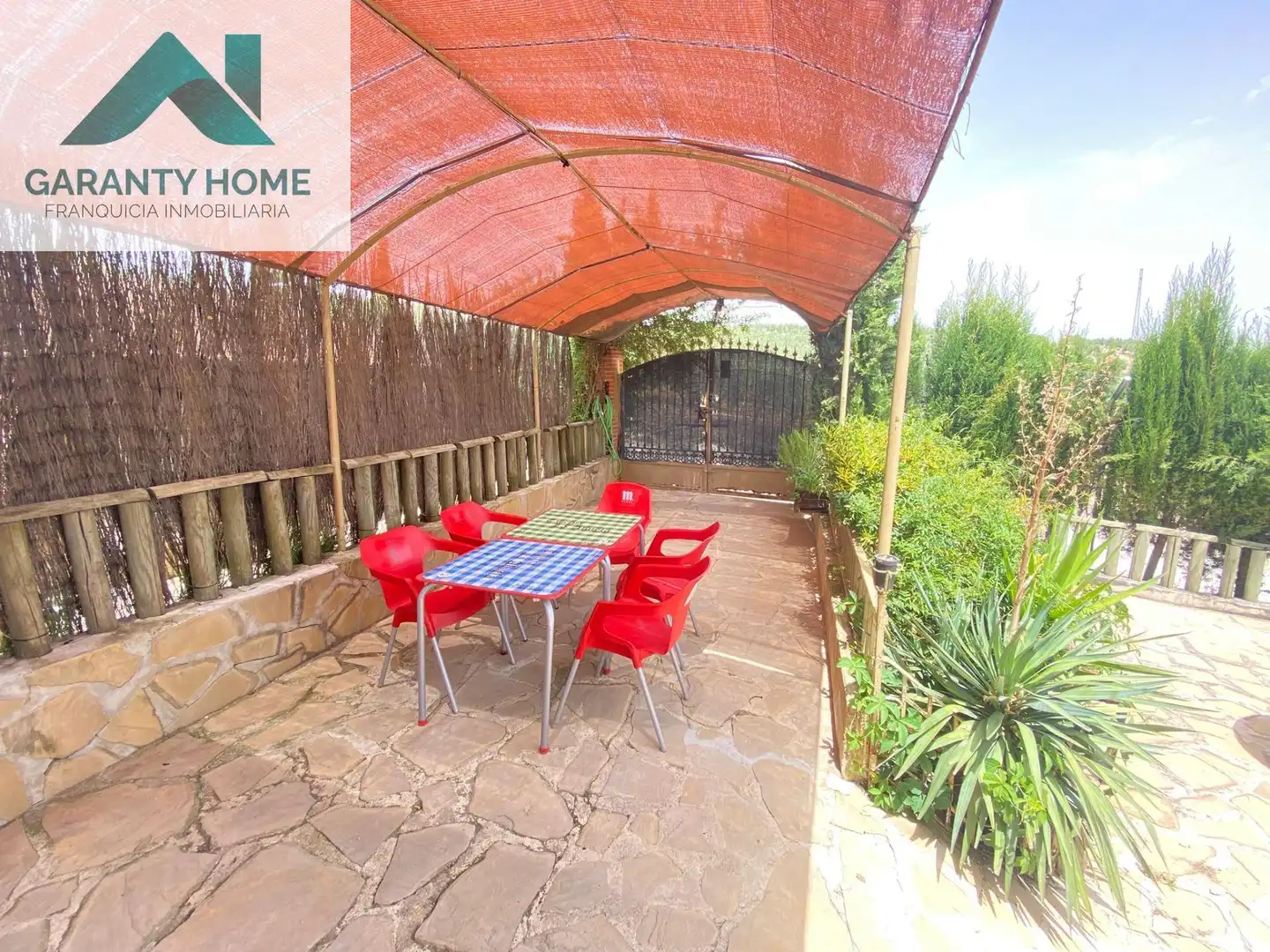 Jardí de Casa o xalet en venda en Torredonjimeno amb Aire condicionat, Jardí privat i Terrassa
