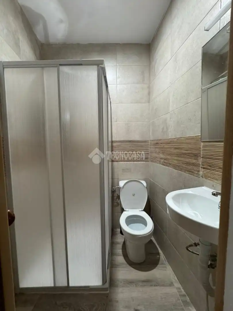 Badezimmer von Wohnung zum Verkauf in El Puerto de Santa María mit Klimaanlage, Terrasse und Möbliert