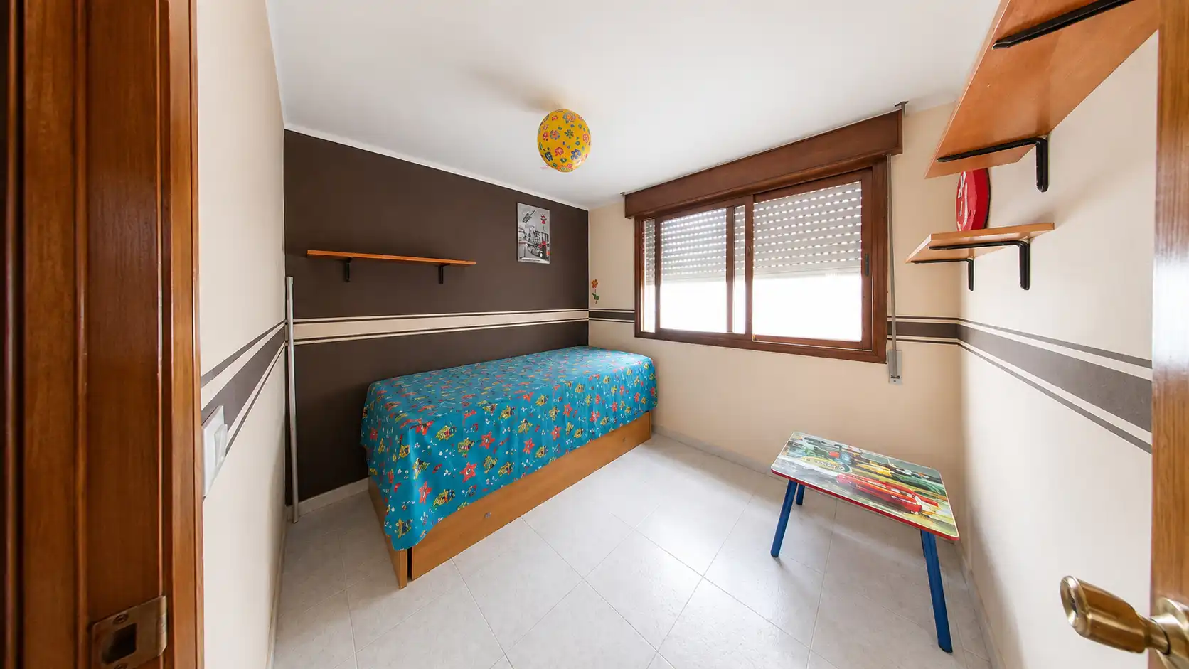 Habitación de Piso en venta en Vigo  con Trastero y Amueblado