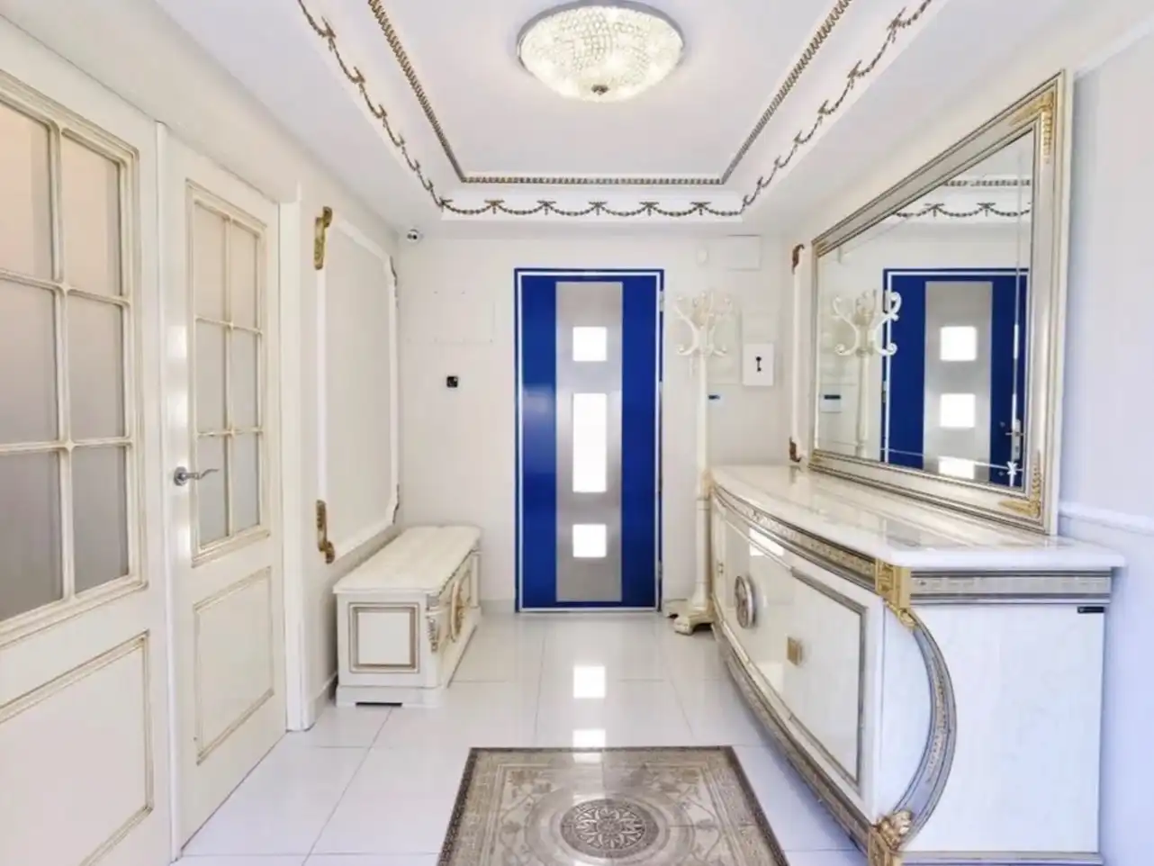 Villa avec piscine à vendre à AV. EUROPA 1, imagen 7