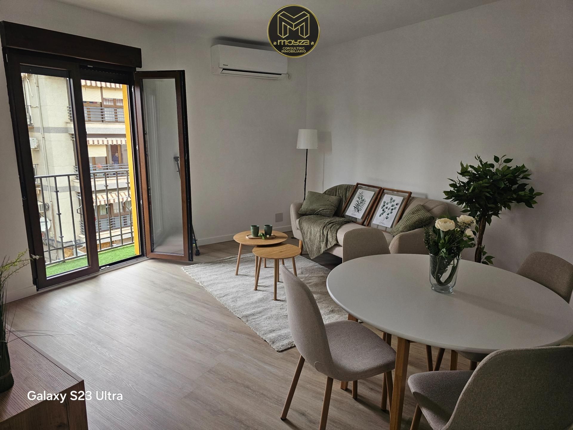 Living room of Flat for sale in  Jaén Capital  with Air Conditioner, Terrace and Balcony