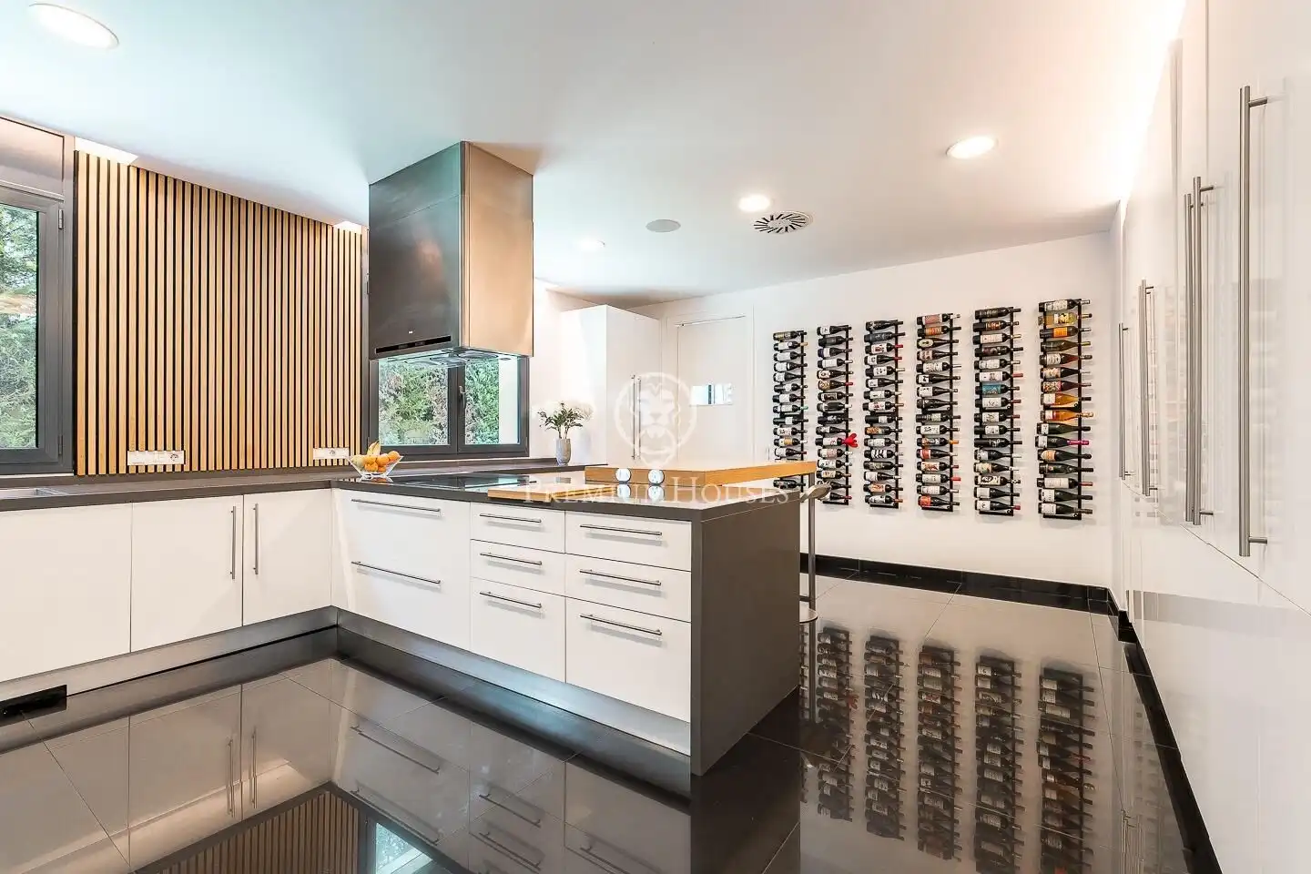 Kitchen of Houses for sale in Sant Cugat del Vallès  with Air Conditioner, Heating and Private garden