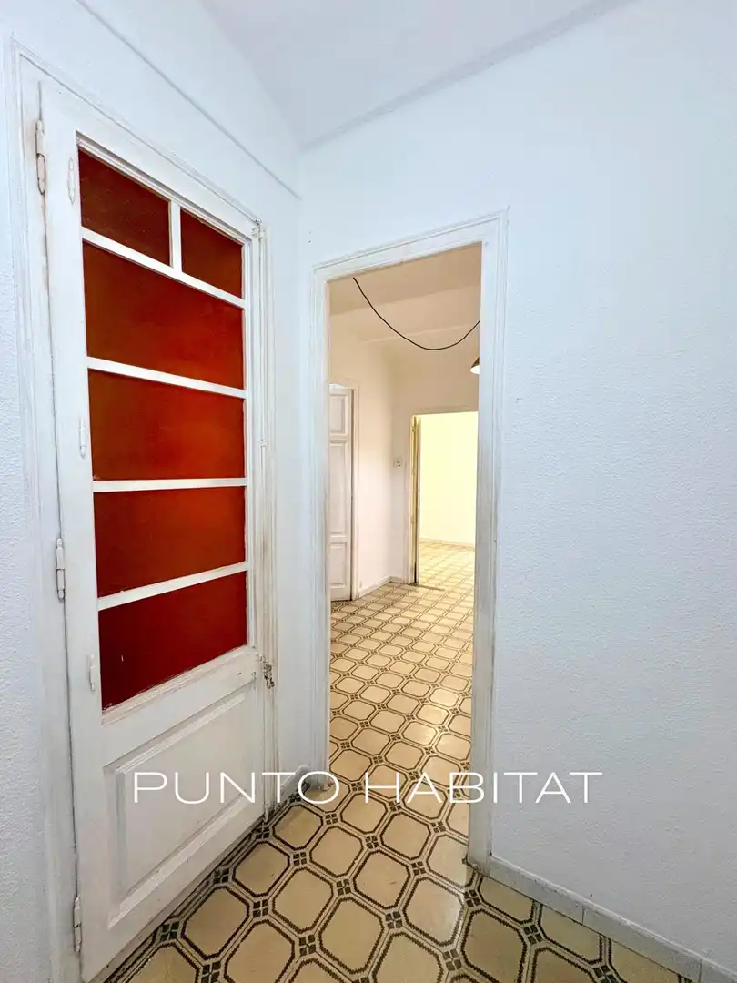 Piso en venta en Barcelona con Balcón