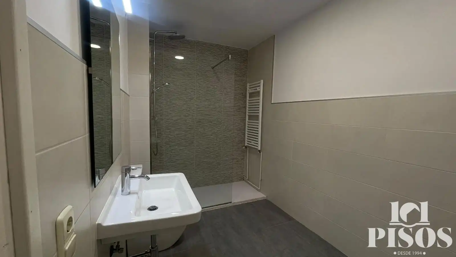 Detached homes for rent in Villa, Centre - Estació